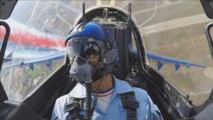 La Patrouille de France entre ciel et terre